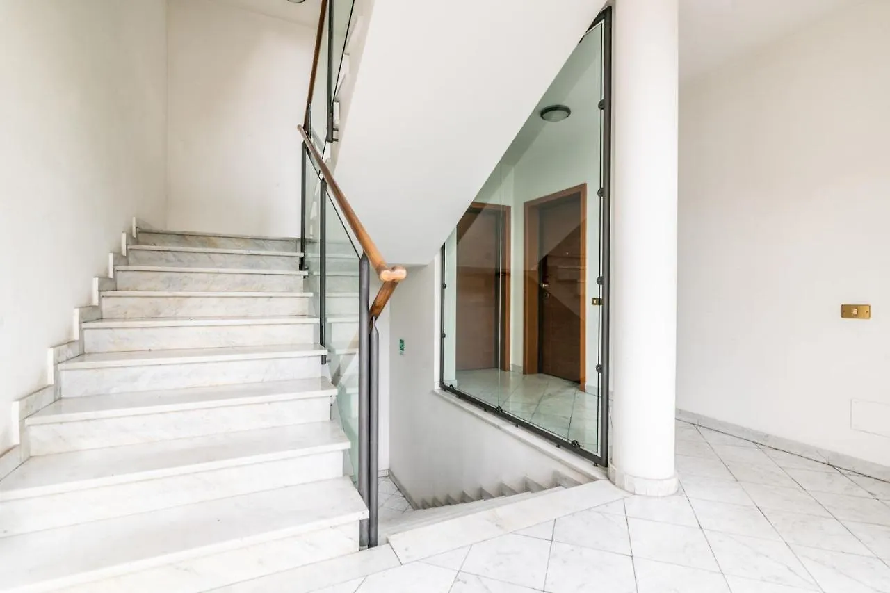 Apartment Appartamento Le Cornici Lucca Italy