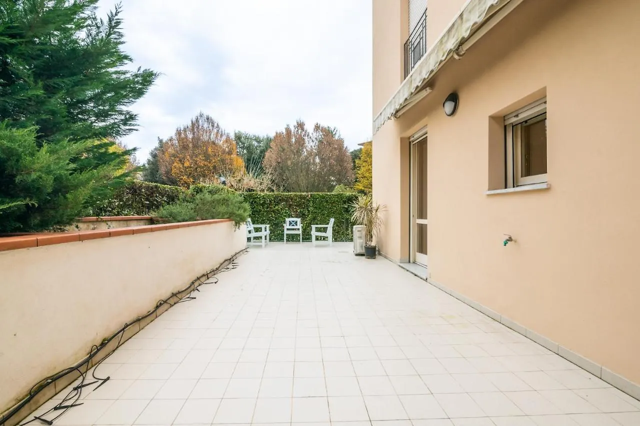 Apartment Appartamento Le Cornici Lucca Italy